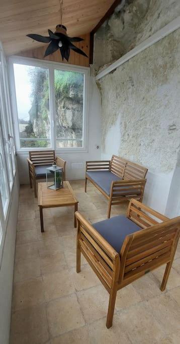 Troglo Entre Caves Et Chateaux Montlouis-sur-Loire Exterior foto