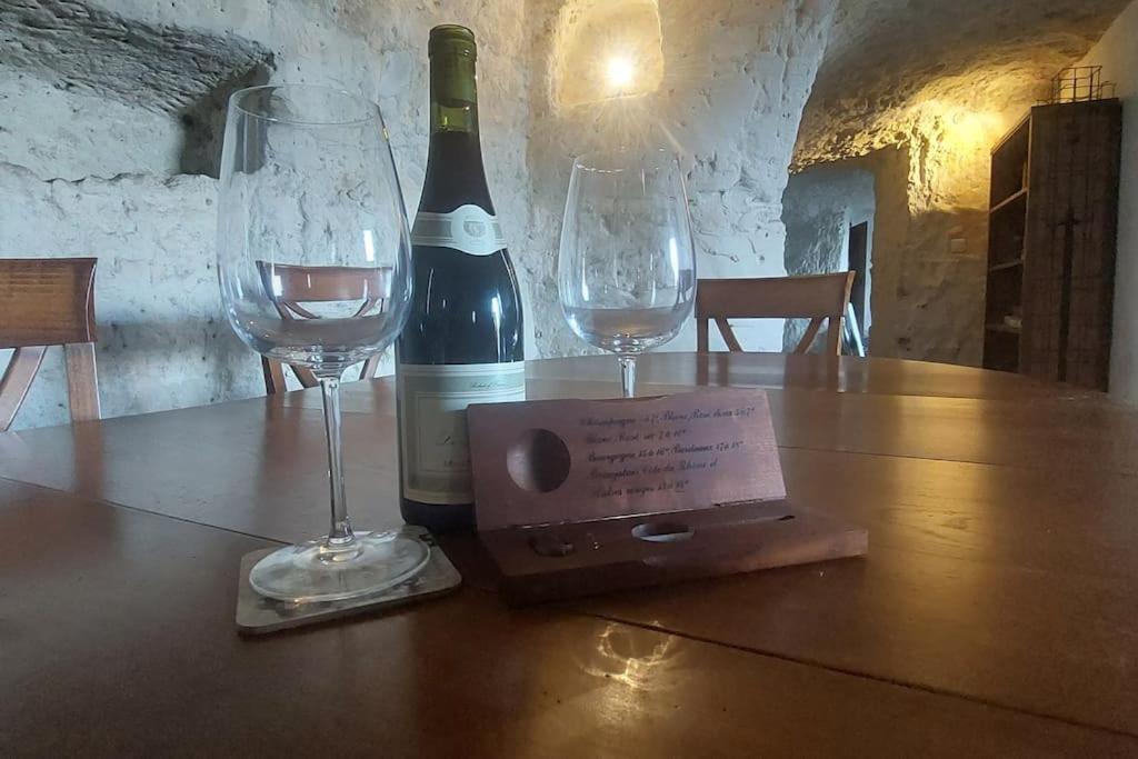 Troglo Entre Caves Et Chateaux Montlouis-sur-Loire Exterior foto